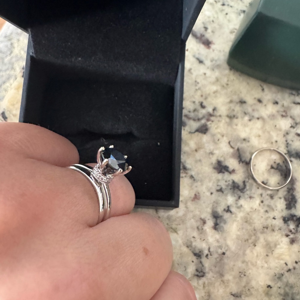 2ct BLACK  GENUINE BLACK DIAMOND RING